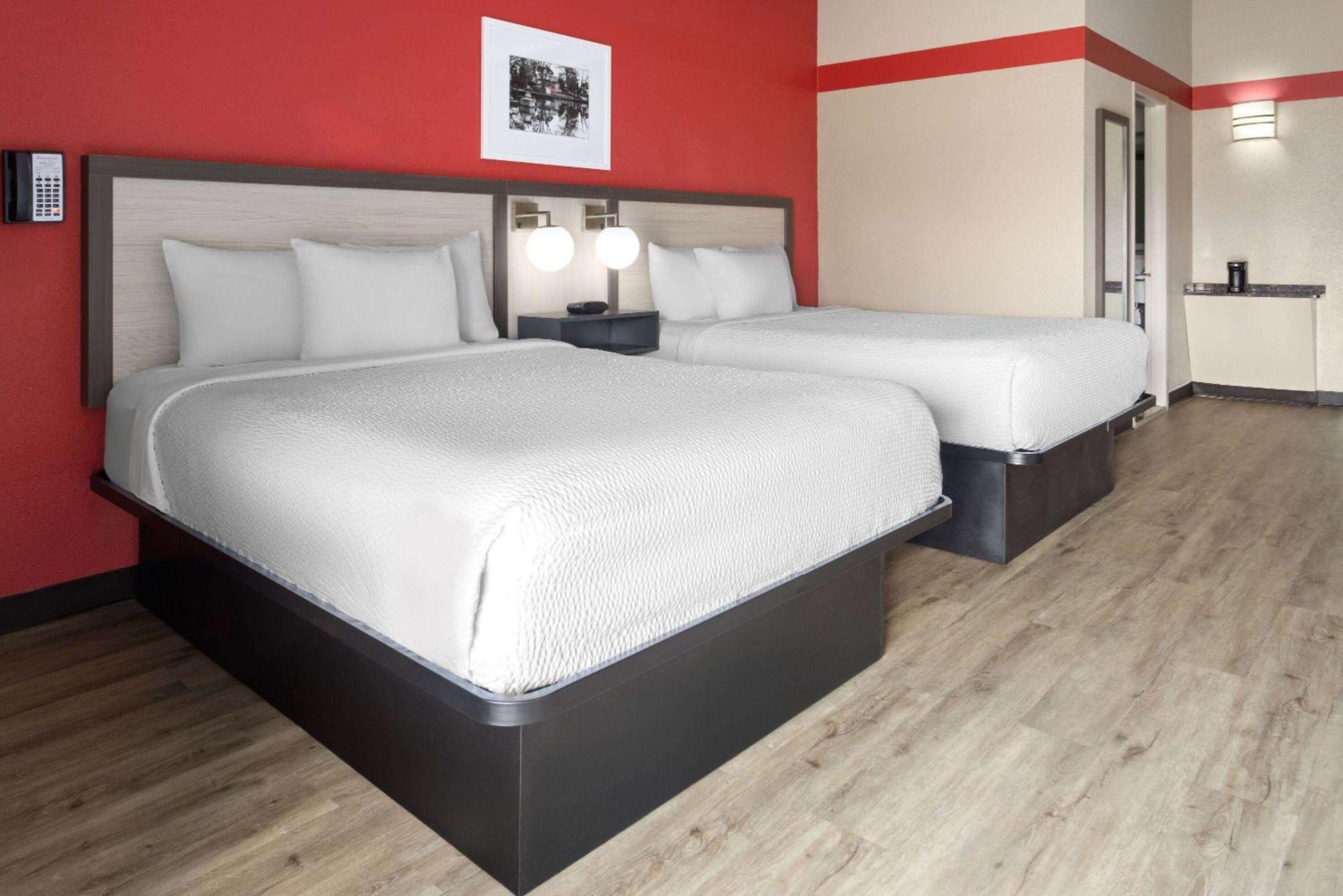 Ramada By Wyndham Parsippany Hotell Exteriör bild