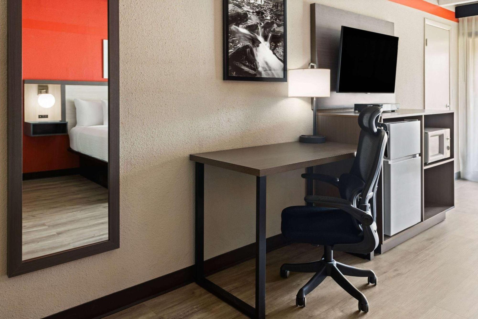 Ramada By Wyndham Parsippany Hotell Exteriör bild